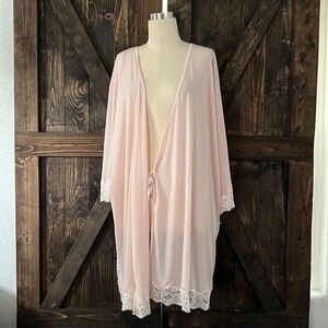 Real lingerie for every body Second skin robe Sz-1x/2X